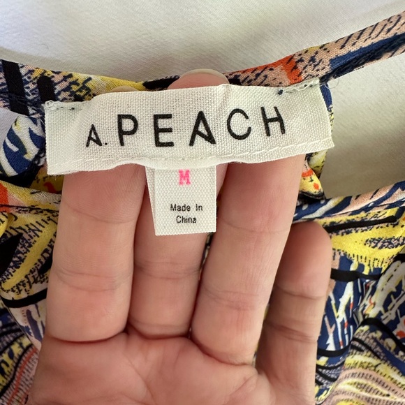 Satin spaghetti strap tank - Picture 3 of 3